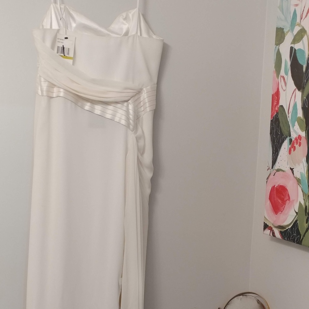 🆕A.B.S. Ivory Sweetheart Formal Dress Gown - Picture 4 of 8